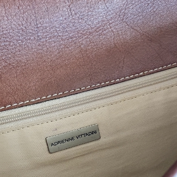 Adrienne Vittadini Vintage Brown Leather Satchel/Messenger Bag, Unisex - Picture 9 of 12